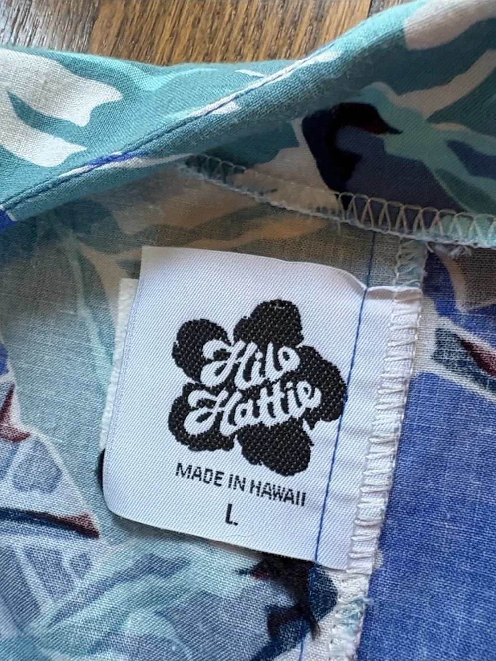Hilo Hattie sz L made in Hawaii  blue floral short sleeve dress with wrap skirt